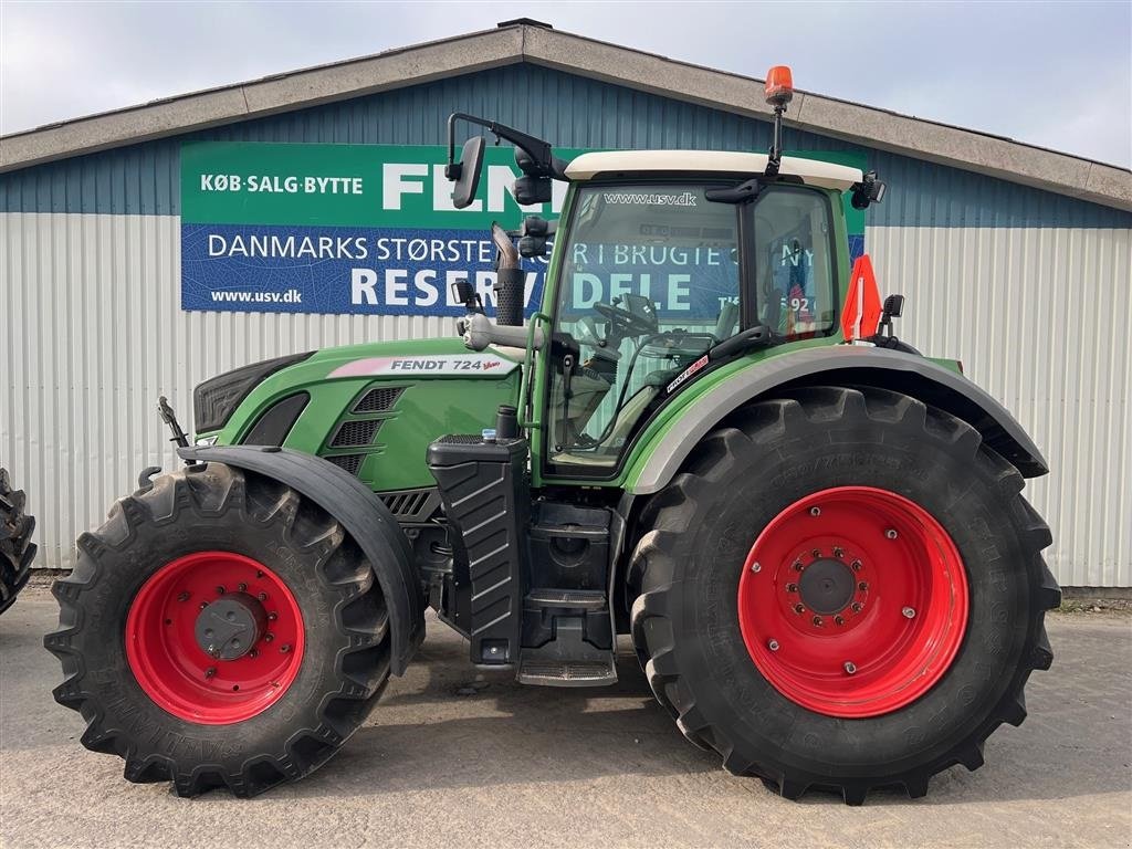 Traktor of the type Fendt 724 Vario S4 Profi Plus, Gebrauchtmaschine in Rødekro (Picture 1)