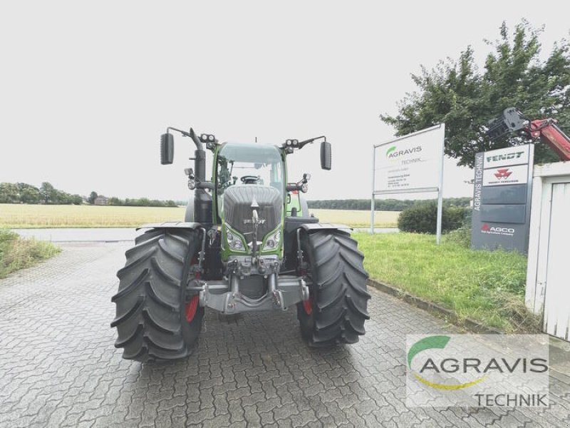 Traktor типа Fendt 724 VARIO S4 PROFI PLUS, Gebrauchtmaschine в Barsinghausen-Göxe (Фотография 10)