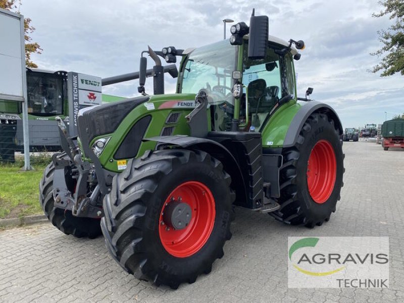 Traktor от тип Fendt 724 VARIO S4 PROFI PLUS, Gebrauchtmaschine в Barsinghausen-Göxe (Снимка 8)