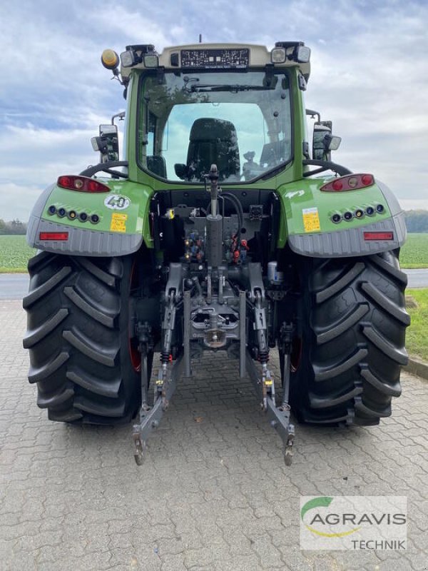 Traktor of the type Fendt 724 VARIO S4 PROFI PLUS, Gebrauchtmaschine in Barsinghausen-Göxe (Picture 4)