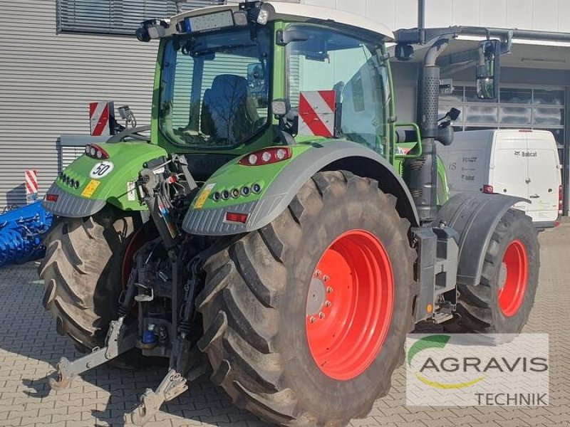 Traktor типа Fendt 724 VARIO S4 PROFI PLUS, Gebrauchtmaschine в Walsrode (Фотография 9)