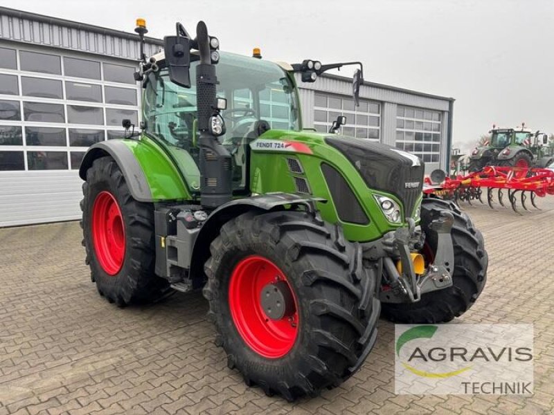 Traktor du type Fendt 724 VARIO S4 PROFI PLUS, Gebrauchtmaschine en Dörpen (Photo 2)