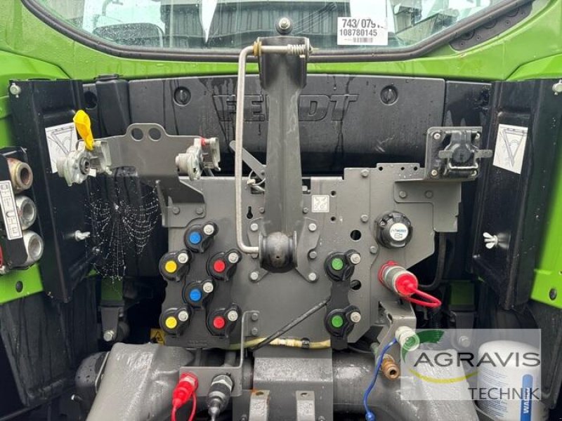 Traktor du type Fendt 724 VARIO S4 PROFI PLUS, Gebrauchtmaschine en Dörpen (Photo 15)