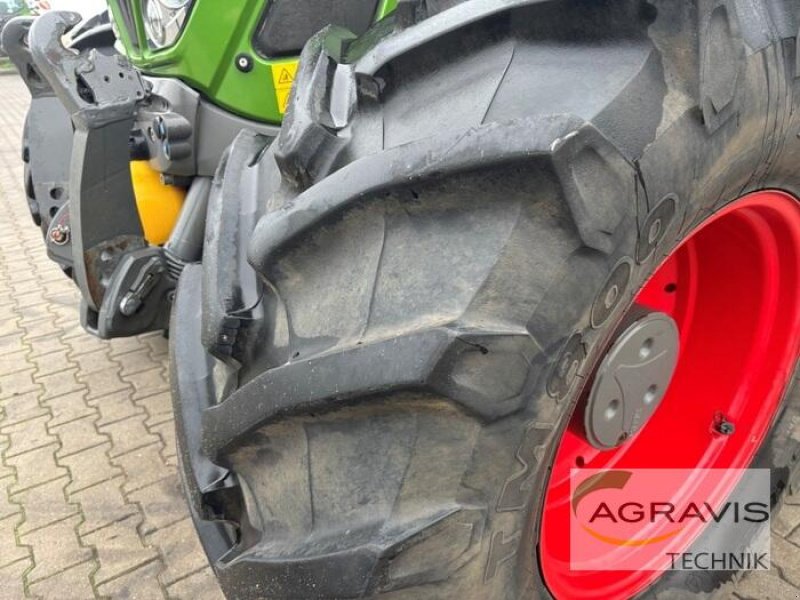 Traktor du type Fendt 724 VARIO S4 PROFI PLUS, Gebrauchtmaschine en Dörpen (Photo 18)