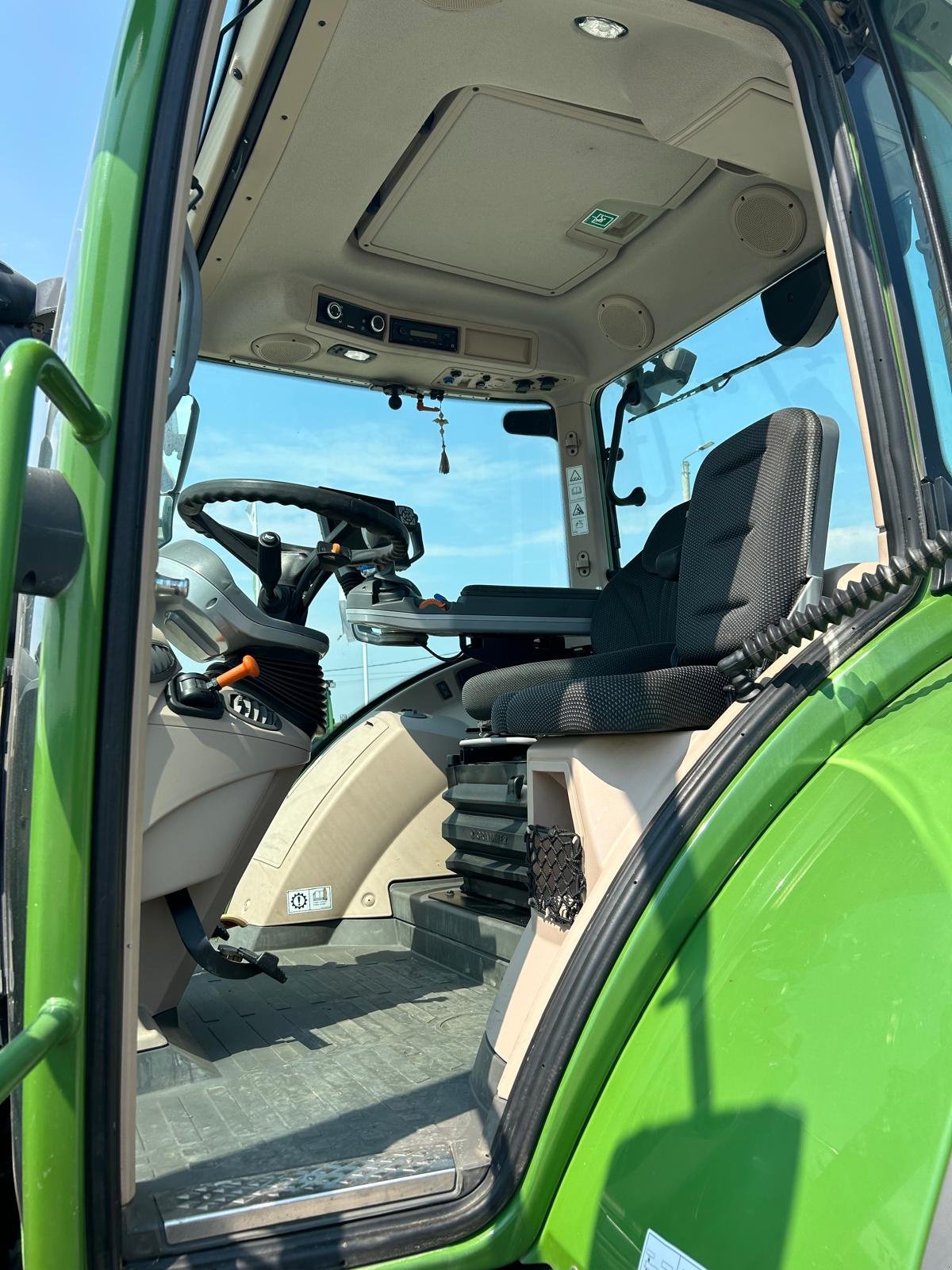 Traktor typu Fendt 724 Vario S4 Profi Plus, Gebrauchtmaschine v Orţişoara (Obrázek 10)