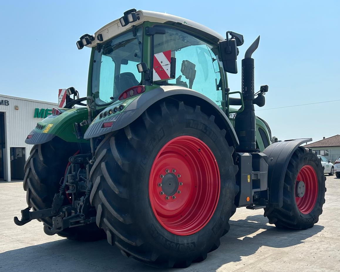 Traktor of the type Fendt 724 Vario S4 Profi Plus, Gebrauchtmaschine in Orţişoara (Picture 5)