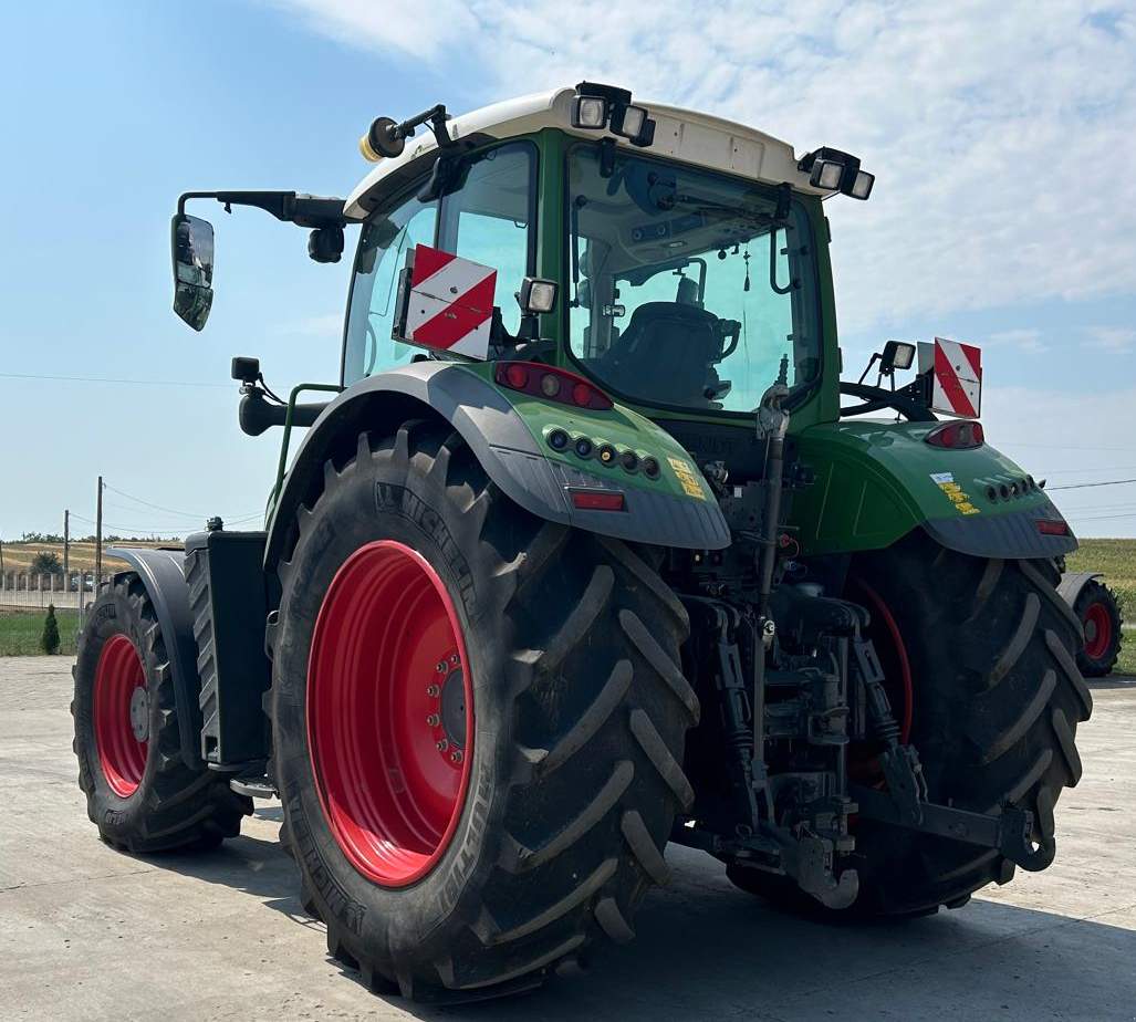 Traktor Türe ait Fendt 724 Vario S4 Profi Plus, Gebrauchtmaschine içinde Orţişoara (resim 8)