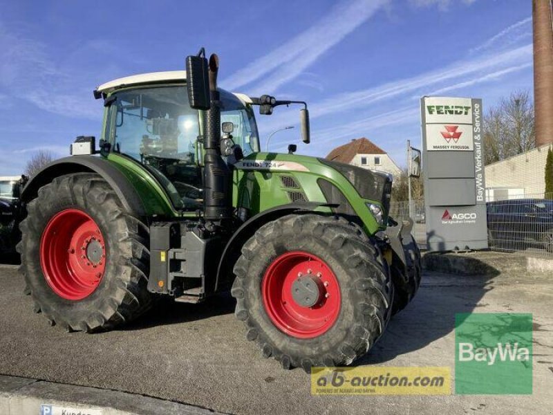 Traktor of the type Fendt 724 VARIO S4 PROFI PLUS, Gebrauchtmaschine in Dinkelsbühl (Picture 1)