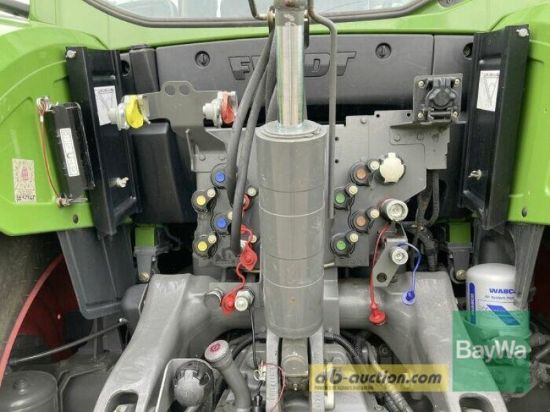 Traktor des Typs Fendt 724 VARIO S4 PROFI PLUS, Gebrauchtmaschine in Obertraubling (Bild 23)