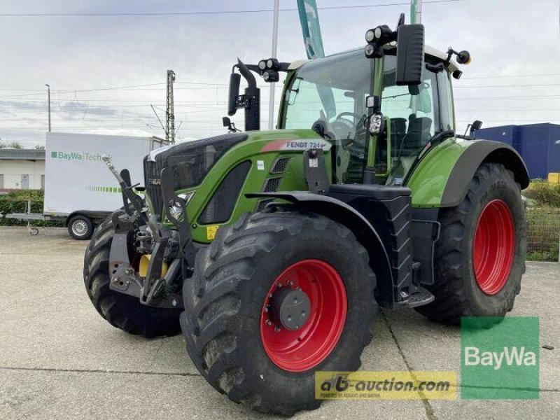 Traktor of the type Fendt 724 VARIO S4 PROFI PLUS, Gebrauchtmaschine in Obertraubling (Picture 1)