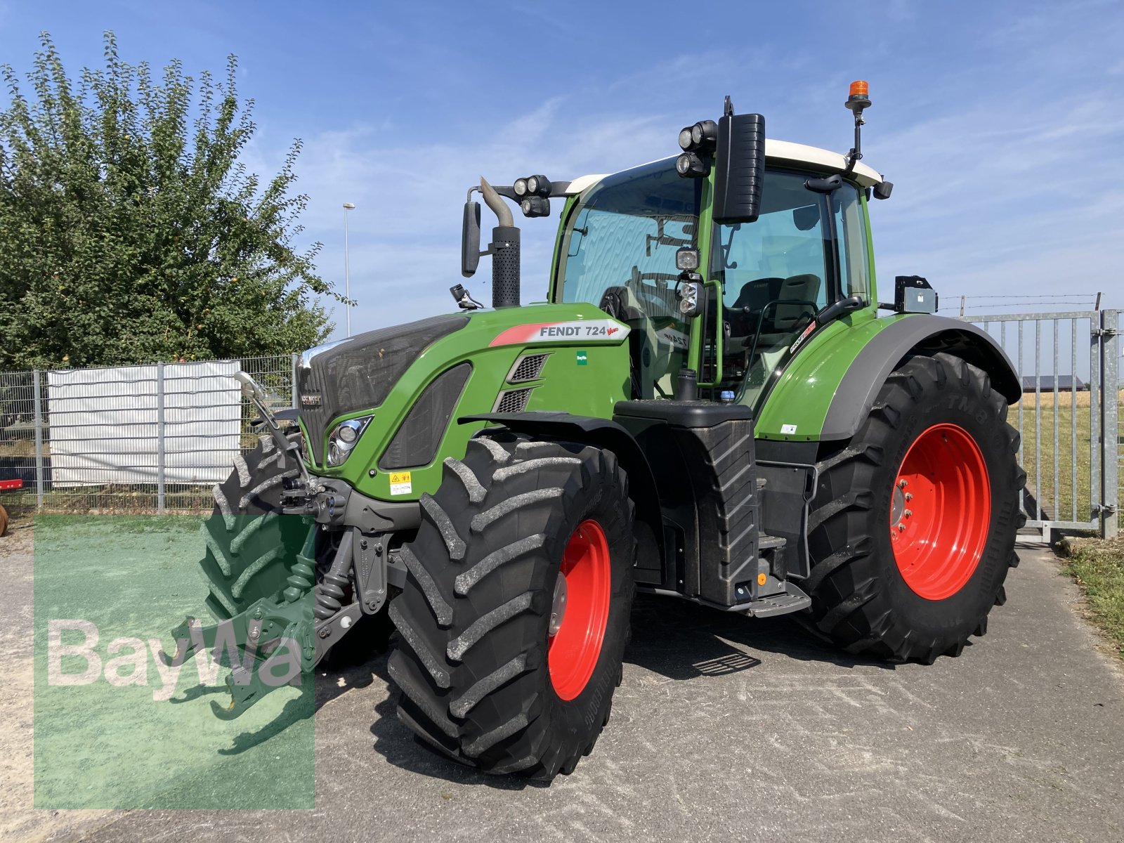 Traktor del tipo Fendt 724 Vario S4 Profi Plus, Gebrauchtmaschine In Giebelstadt (Immagine 1)