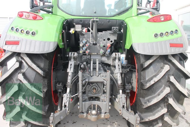 Traktor типа Fendt 724 VARIO S4 PROFI PLUS, Gebrauchtmaschine в Straubing (Фотография 8)