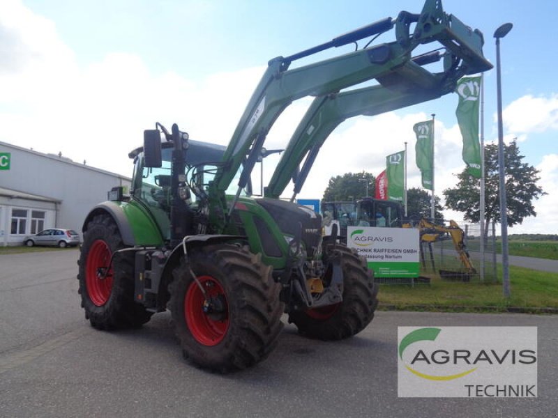 Traktor of the type Fendt 724 VARIO S4 PROFI PLUS, Gebrauchtmaschine in Nartum (Picture 3)