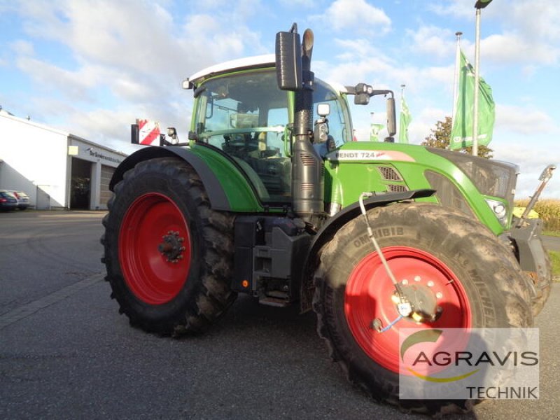 Traktor типа Fendt 724 VARIO S4 PROFI PLUS, Gebrauchtmaschine в Nartum (Фотография 7)