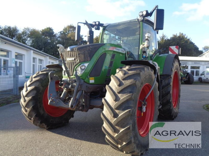 Traktor of the type Fendt 724 VARIO S4 PROFI PLUS, Gebrauchtmaschine in Nartum (Picture 3)