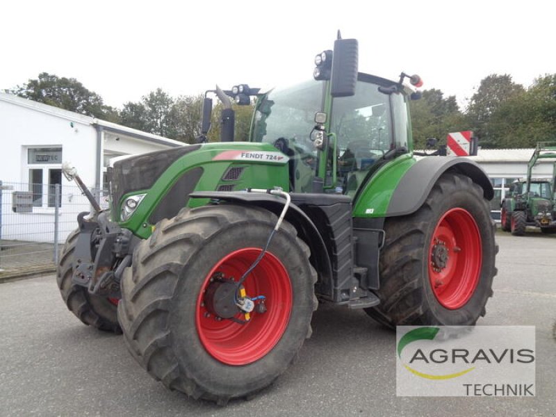 Traktor of the type Fendt 724 VARIO S4 PROFI PLUS, Gebrauchtmaschine in Nartum (Picture 1)