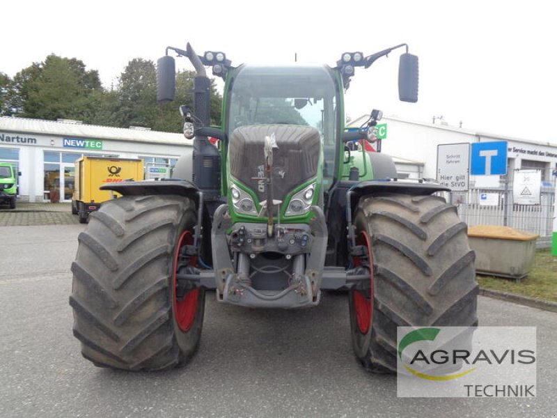 Traktor of the type Fendt 724 VARIO S4 PROFI PLUS, Gebrauchtmaschine in Nartum (Picture 3)