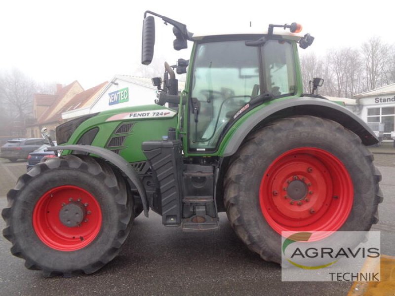 Traktor типа Fendt 724 VARIO S4 PROFI PLUS, Gebrauchtmaschine в Nartum (Фотография 14)