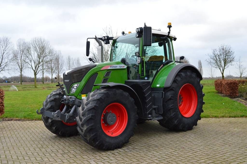 Traktor del tipo Fendt 724 Vario S4 Profi Plus, Gebrauchtmaschine en Erichem (Imagen 1)