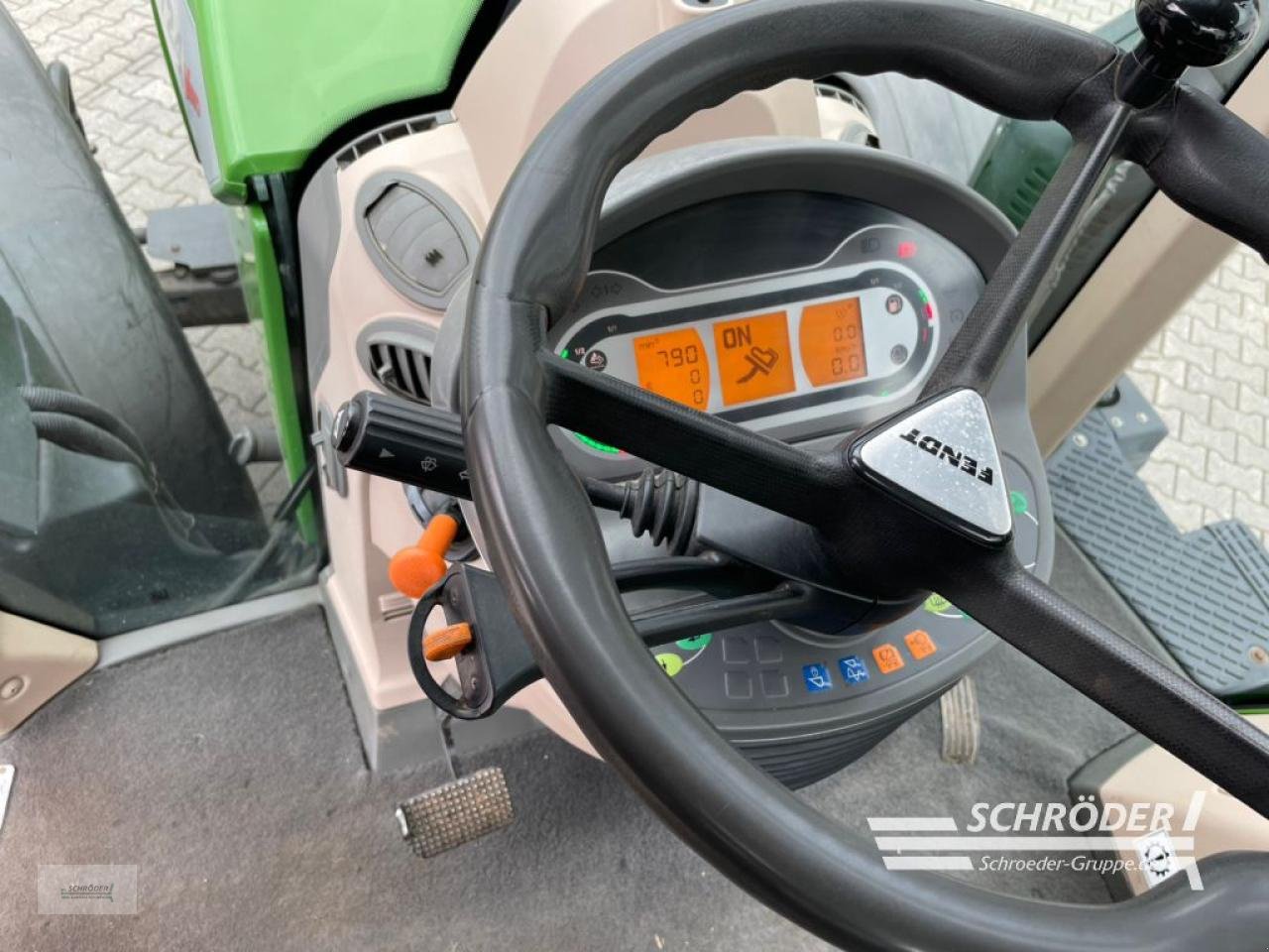 Traktor tip Fendt 724 VARIO S4 PROFI PLUS, Gebrauchtmaschine in Westerstede (Poză 11)