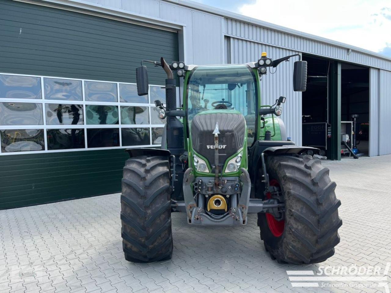 Traktor del tipo Fendt 724 VARIO S4 PROFI PLUS, Gebrauchtmaschine en Scharrel (Imagen 2)