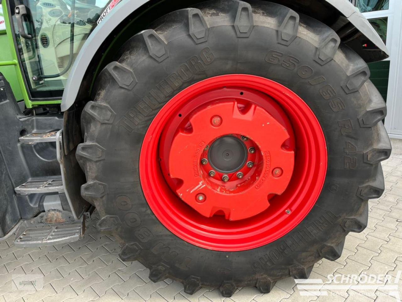 Traktor типа Fendt 724 VARIO S4 PROFI PLUS, Gebrauchtmaschine в Scharrel (Фотография 13)