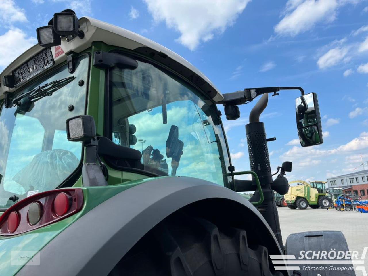 Traktor typu Fendt 724 VARIO S4 PROFI PLUS, Gebrauchtmaschine w Scharrel (Zdjęcie 26)