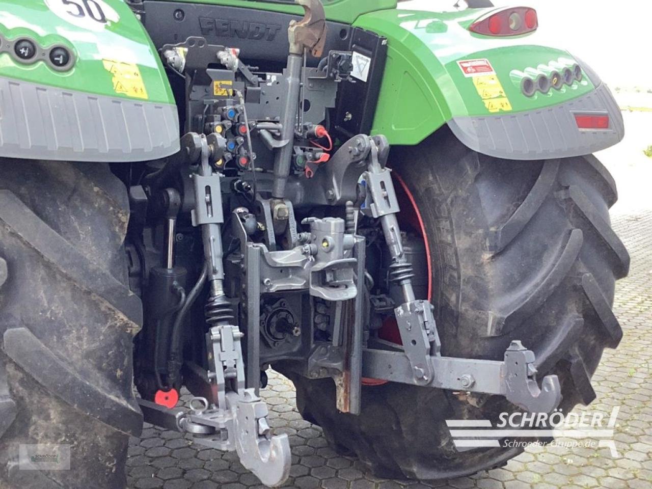 Traktor a típus Fendt 724 VARIO S4 PROFI PLUS, Gebrauchtmaschine ekkor: Norden (Kép 8)