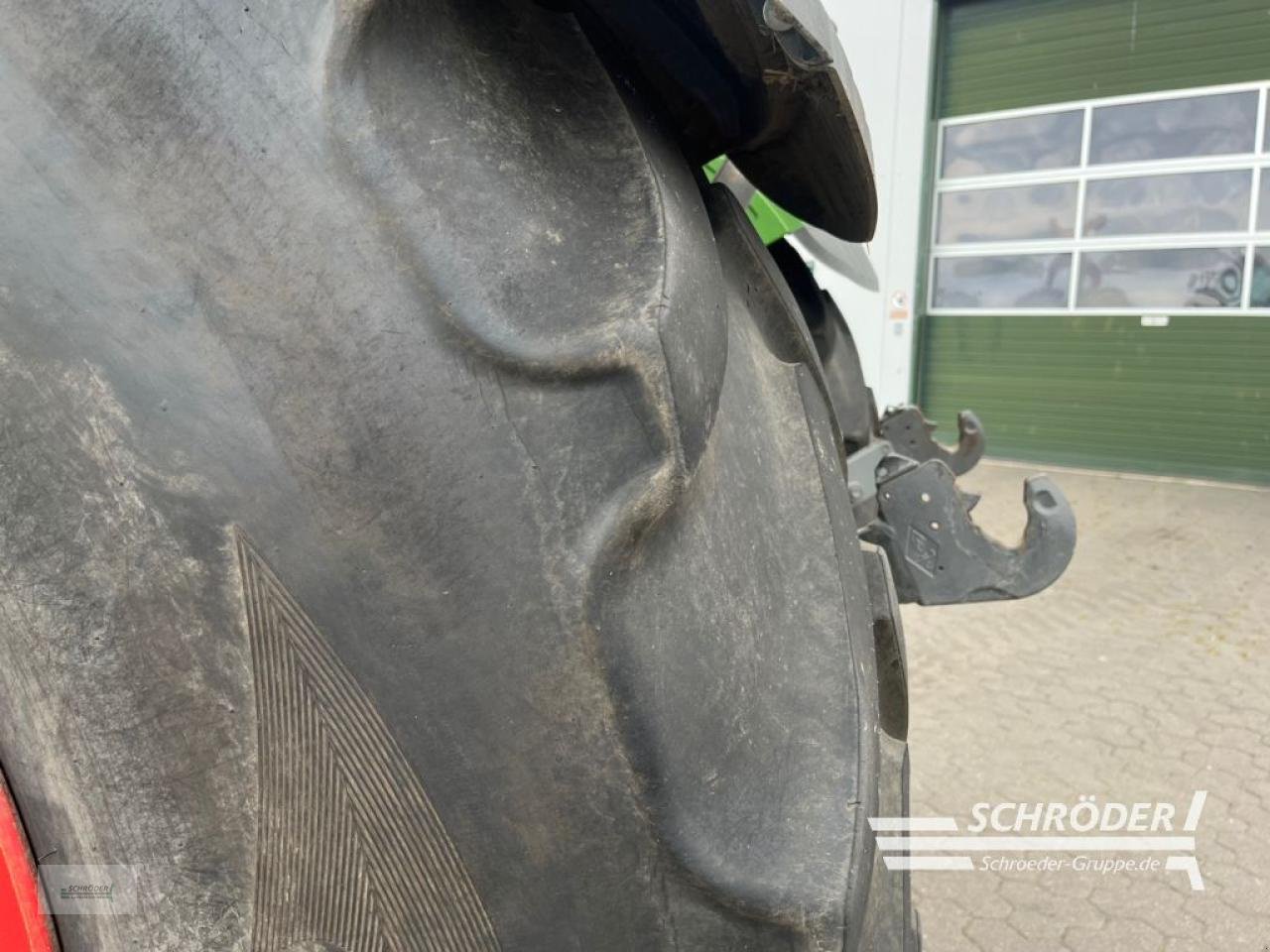 Traktor van het type Fendt 724 VARIO S4 PROFI PLUS, Gebrauchtmaschine in Wildeshausen (Foto 4)