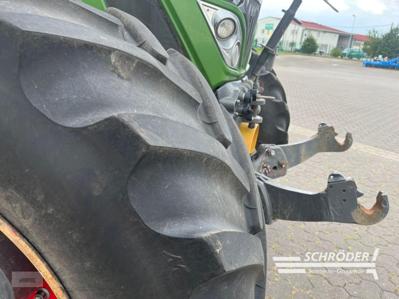 Traktor of the type Fendt 724 VARIO S4 PROFI PLUS, Gebrauchtmaschine in Wildeshausen (Picture 12)