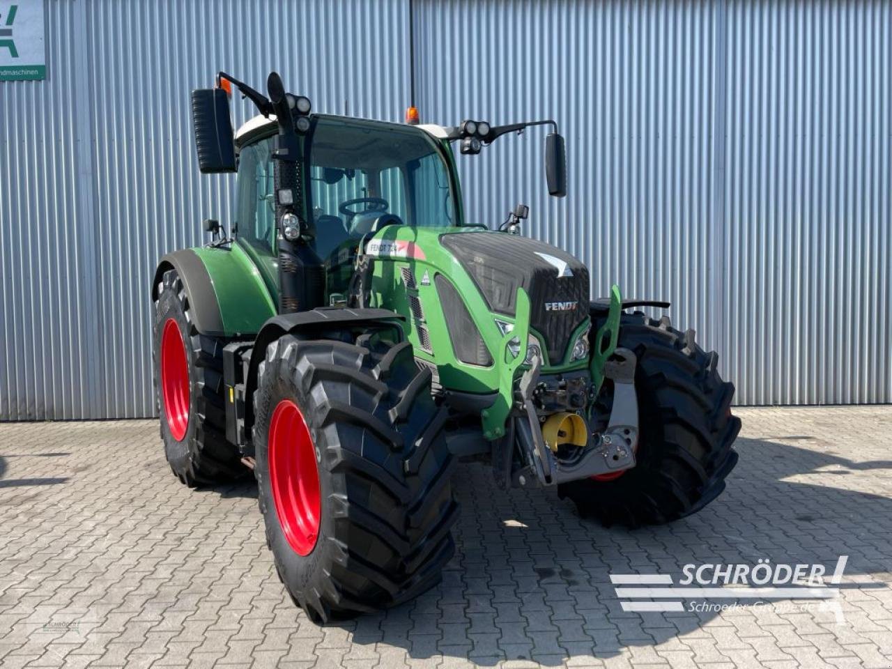 Traktor van het type Fendt 724 VARIO S4 PROFI PLUS, Gebrauchtmaschine in Wildeshausen (Foto 1)