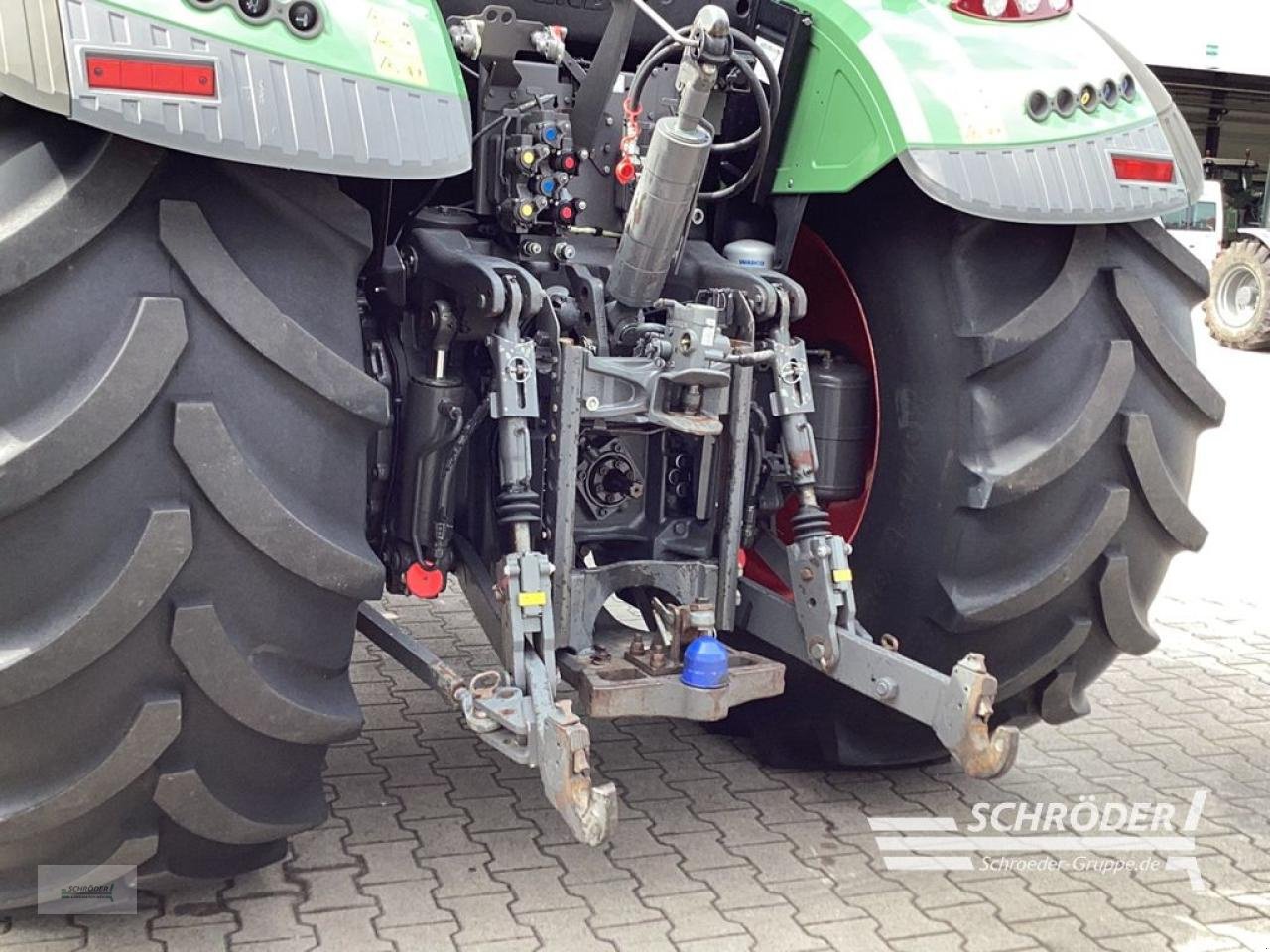 Traktor des Typs Fendt 724 VARIO S4 PROFI PLUS, Gebrauchtmaschine in Lastrup (Bild 3)