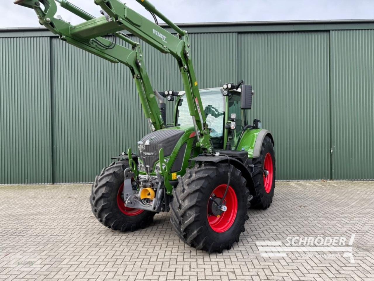 Traktor Türe ait Fendt 724 VARIO S4 PROFI PLUS, Gebrauchtmaschine içinde Twistringen (resim 1)