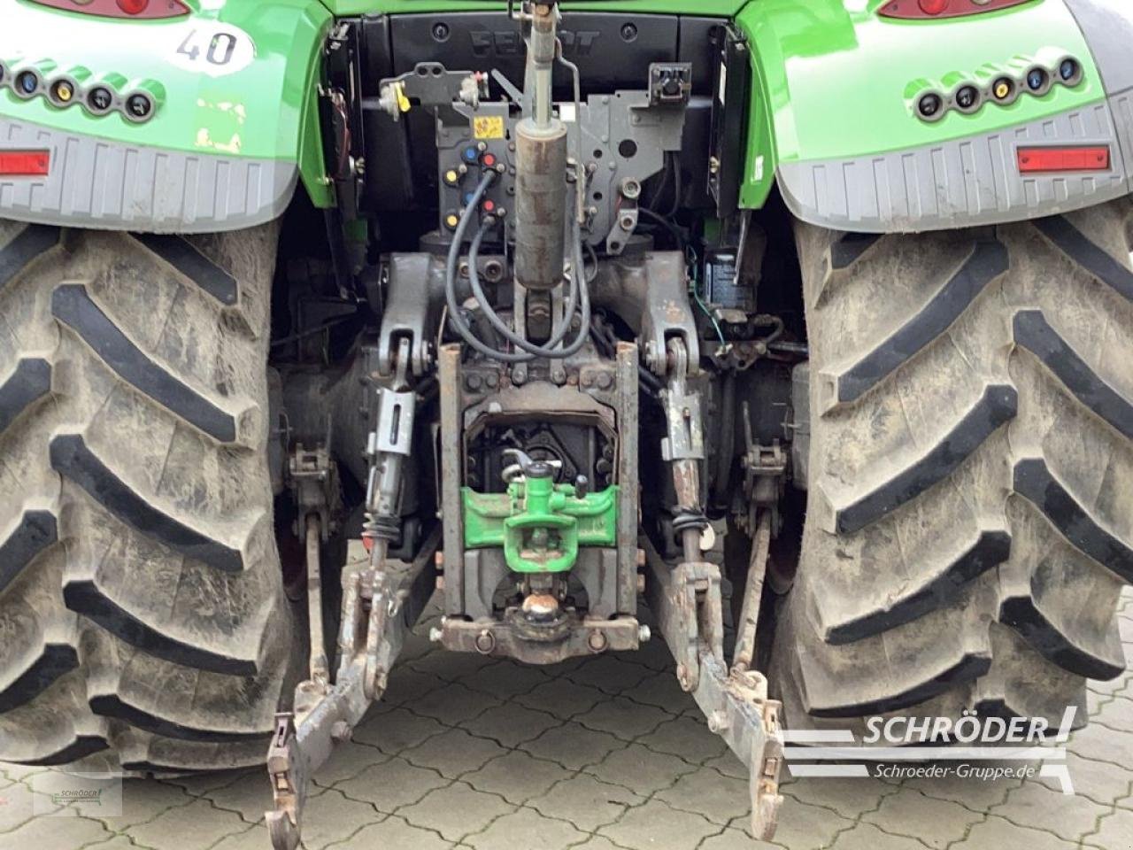 Traktor des Typs Fendt 724 VARIO S4 PROFI PLUS, Gebrauchtmaschine in Völkersen (Bild 5)