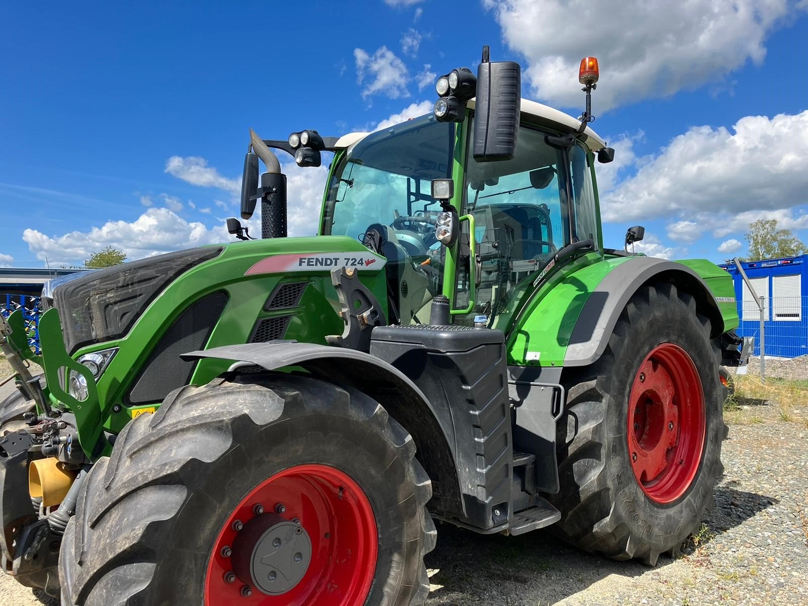 Traktor του τύπου Fendt 724 Vario S4 Profi Plus, Gebrauchtmaschine σε Korbach (Φωτογραφία 2)