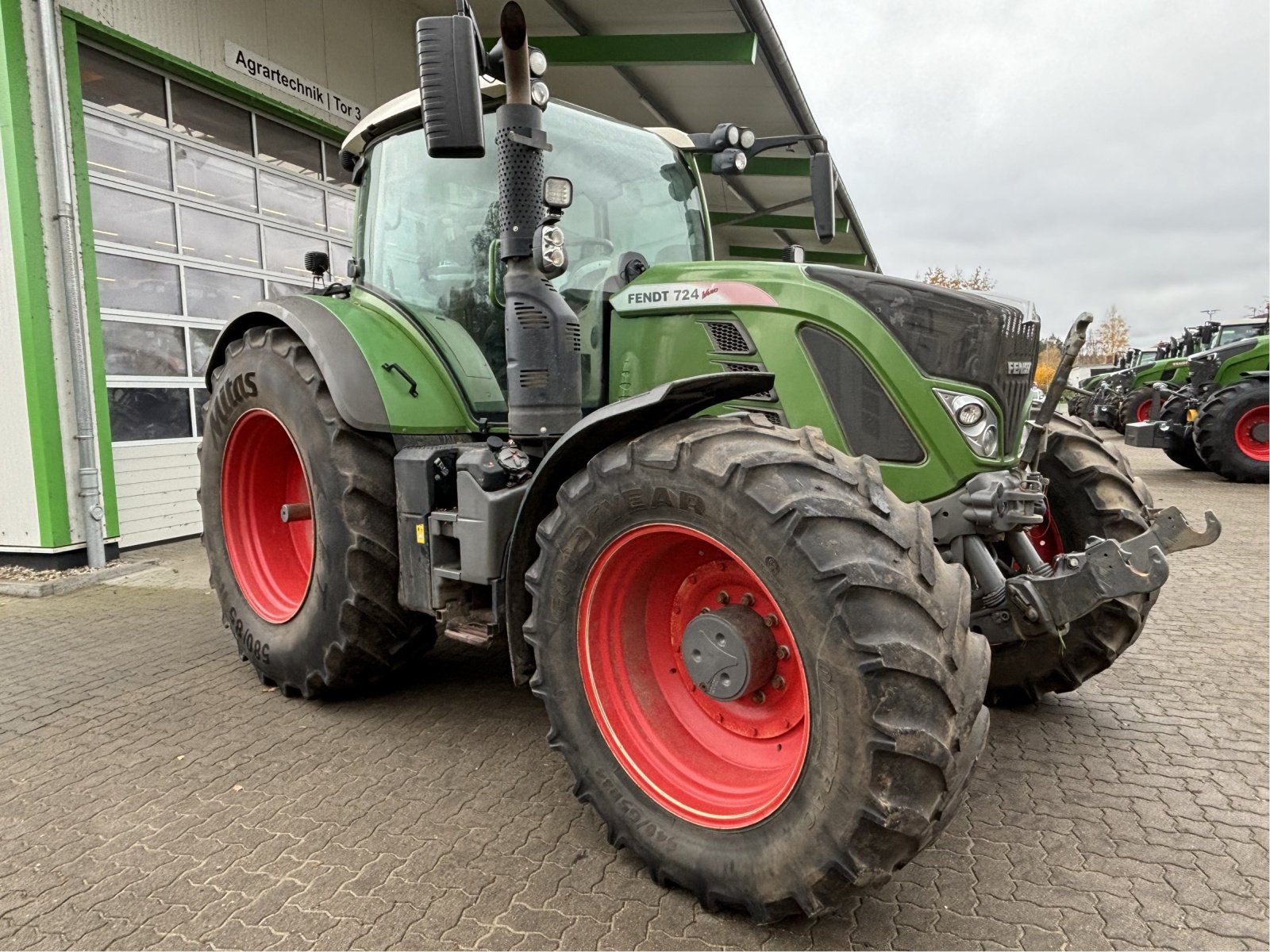 Traktor del tipo Fendt 724 Vario S4 Profi Plus, Gebrauchtmaschine In Bützow (Immagine 2)