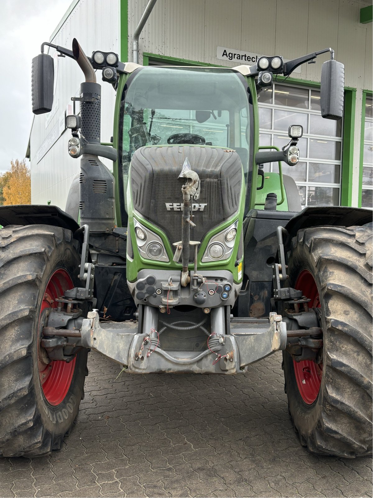 Traktor des Typs Fendt 724 Vario S4 Profi Plus, Gebrauchtmaschine in Bützow (Bild 3)