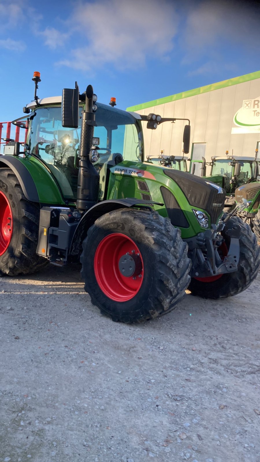 Traktor Türe ait Fendt 724 Vario S4 ProfiPlus, Gebrauchtmaschine içinde Lohe-Rickelshof (resim 1)