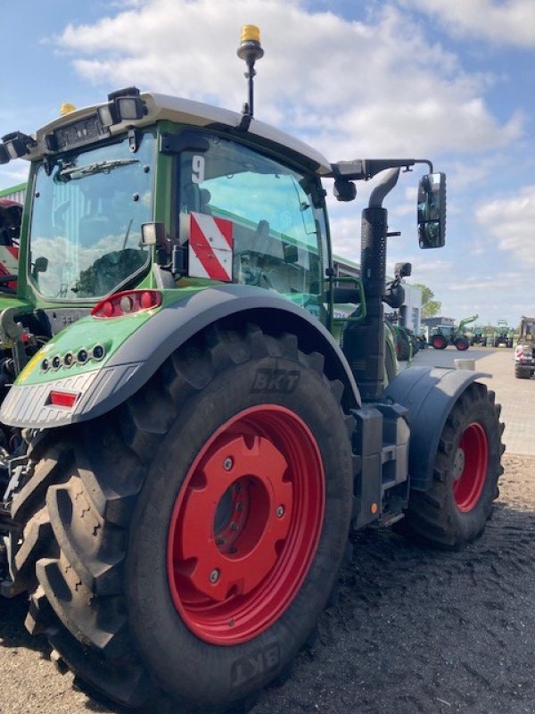 Traktor Türe ait Fendt 724 Vario S4 ProfiPlus, Gebrauchtmaschine içinde Bevern (resim 5)