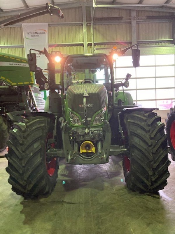 Traktor del tipo Fendt 724 Vario S4 ProfiPlus, Gebrauchtmaschine In Gnutz (Immagine 2)