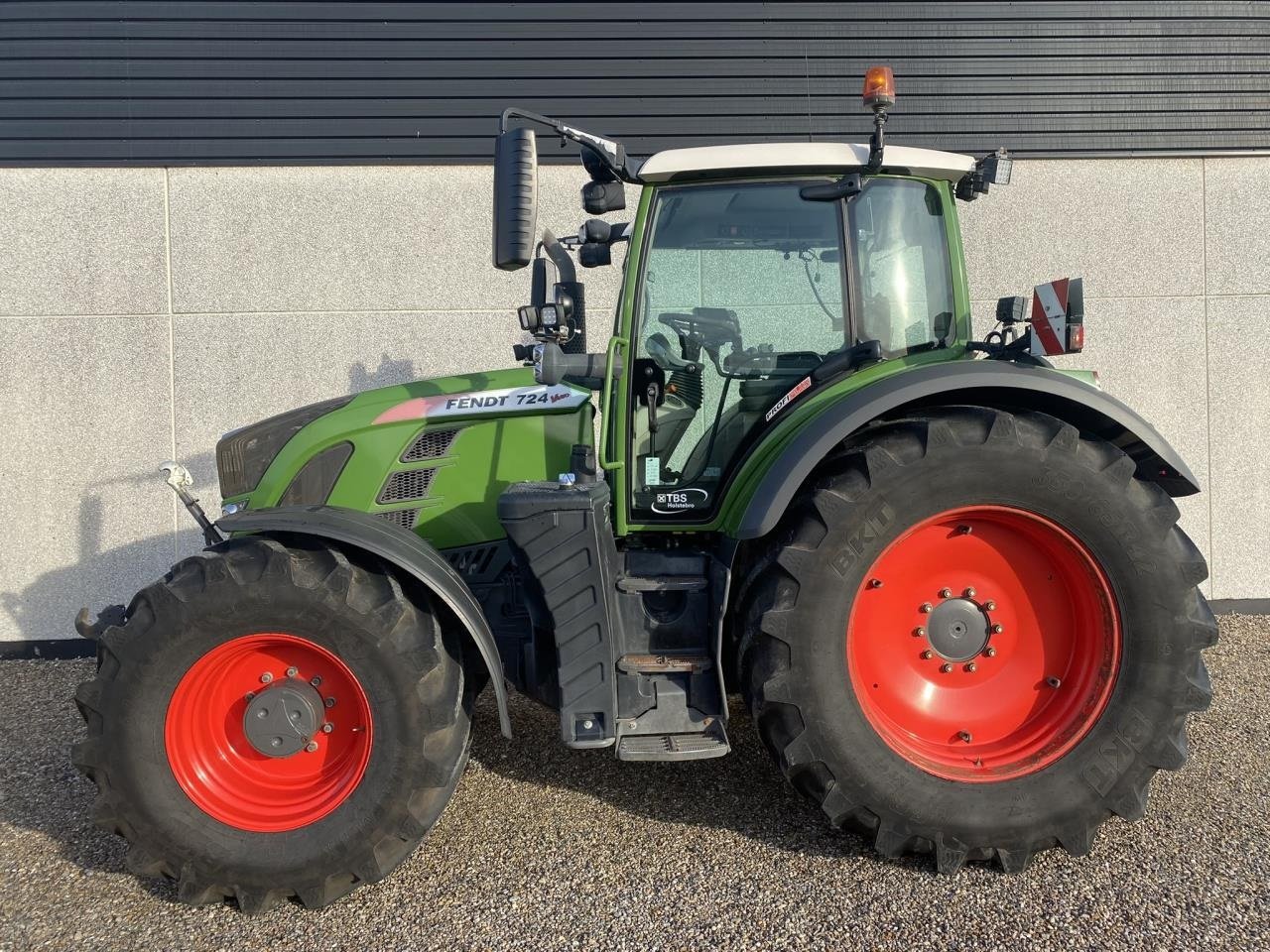 Traktor типа Fendt 724 VARIO S4, Gebrauchtmaschine в Holstebro (Фотография 1)