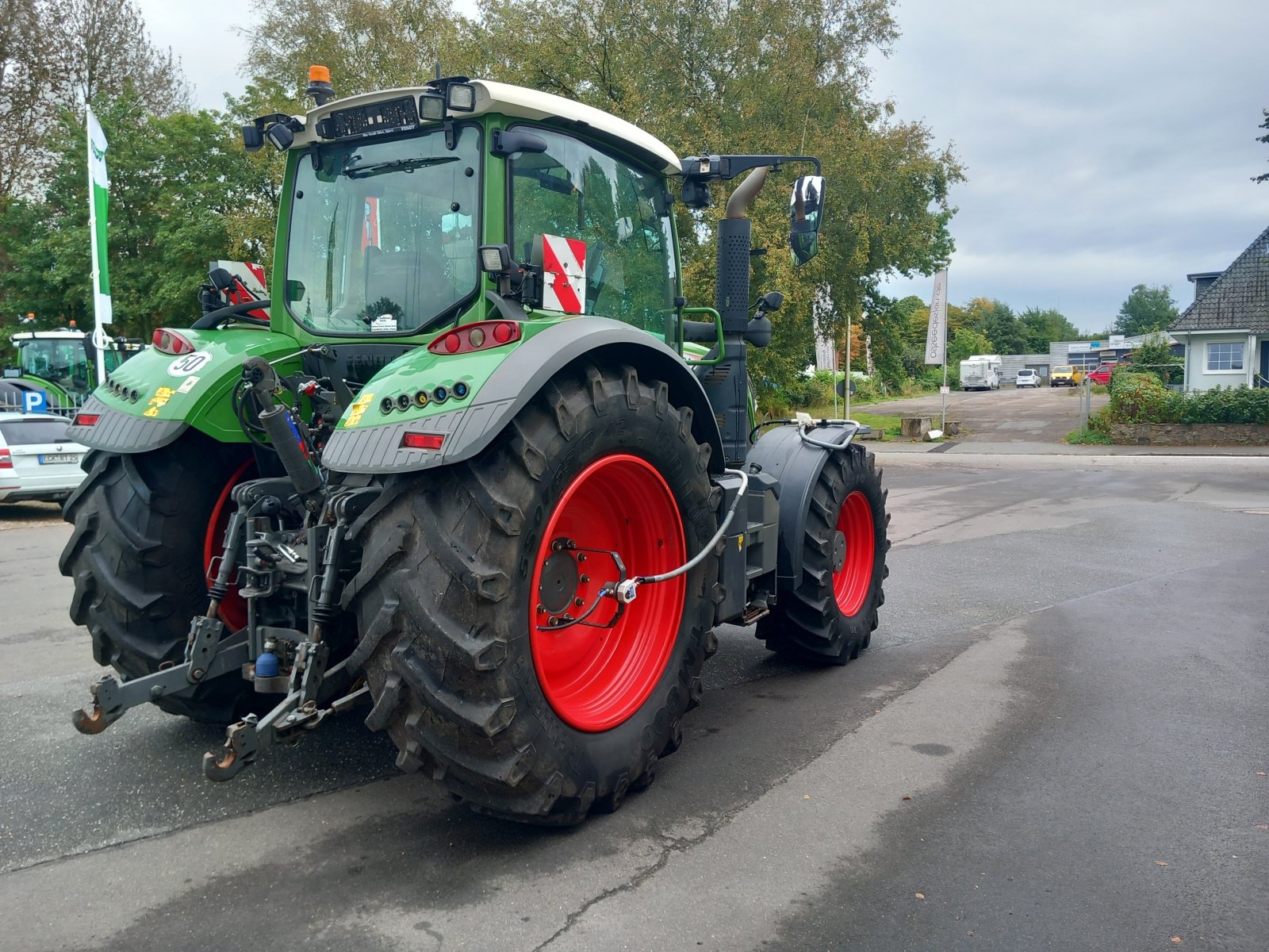 Traktor des Typs Fendt 724 Vario S4, Gebrauchtmaschine in Eckernförde (Bild 4)