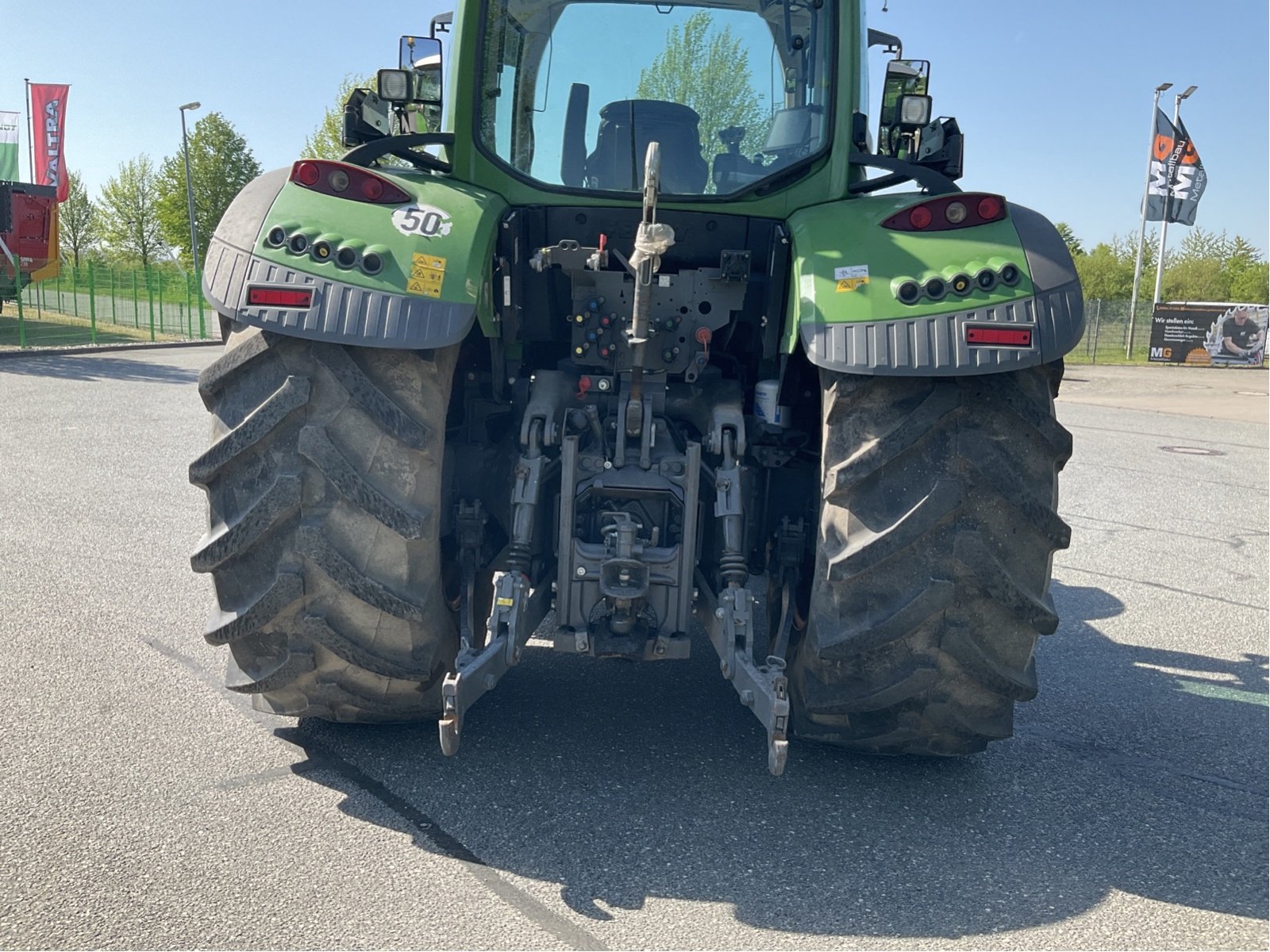 Traktor des Typs Fendt 724 Vario S4, Gebrauchtmaschine in Bad Oldesloe (Bild 4)