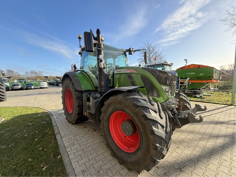 Traktor des Typs Fendt 724 Vario S4, Gebrauchtmaschine in Elmenhorst-Lanken (Bild 1)