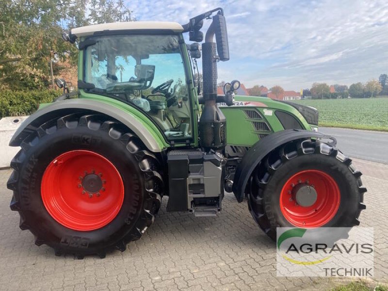 Traktor van het type Fendt 724 VARIO SCR PROFI PLUS, Gebrauchtmaschine in Barsinghausen-Göxe (Foto 2)