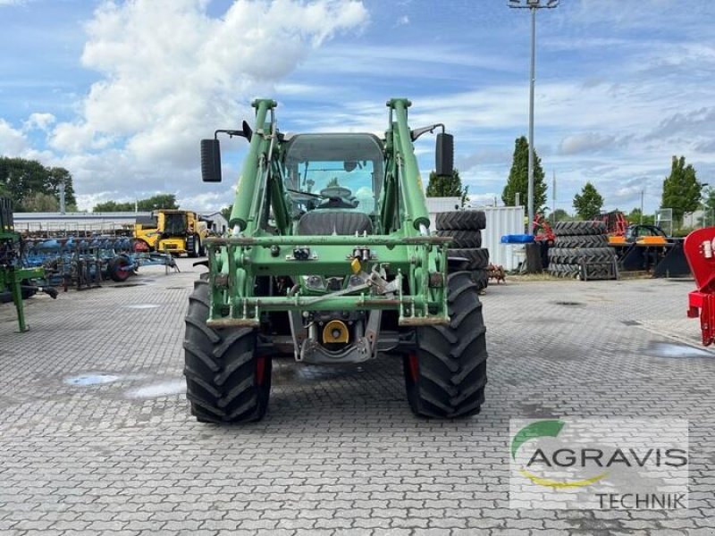 Traktor van het type Fendt 724 VARIO SCR PROFI PLUS, Gebrauchtmaschine in Calbe / Saale (Foto 9)