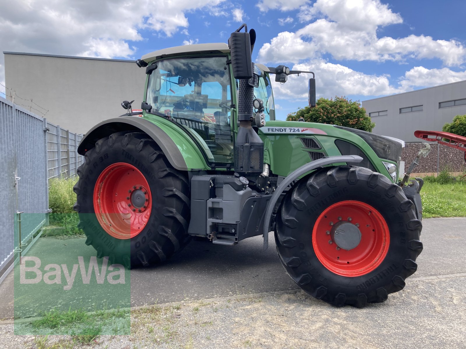 Traktor of the type Fendt 724 Vario SCR Profi Plus, Gebrauchtmaschine in Giebelstadt (Picture 2)