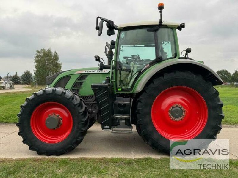 Traktor des Typs Fendt 724 VARIO SCR PROFI, Gebrauchtmaschine in Seelow (Bild 2)