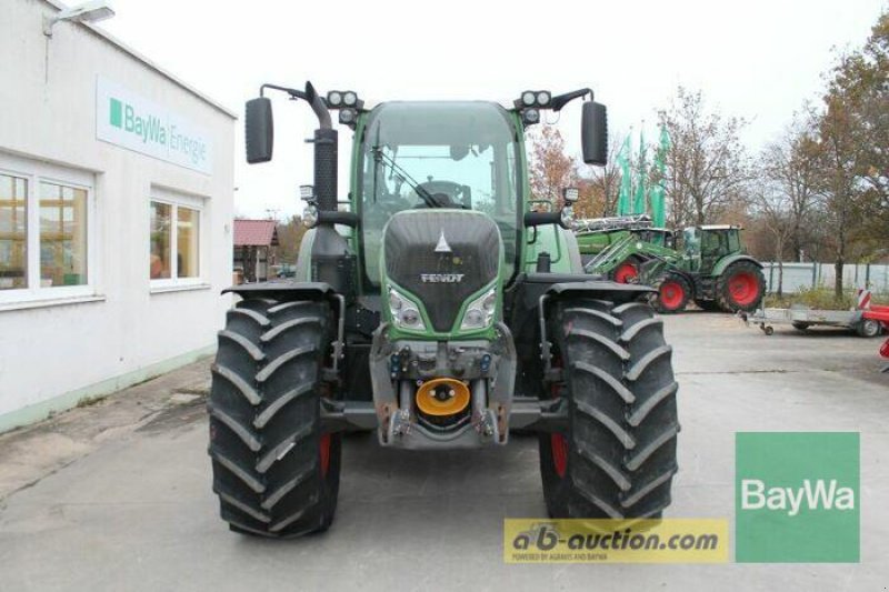 Traktor des Typs Fendt 724 VARIO SCR PROFI, Gebrauchtmaschine in Straubing (Bild 3)