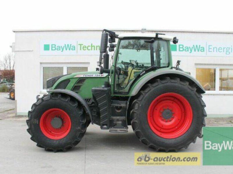 Traktor des Typs Fendt 724 VARIO SCR PROFI, Gebrauchtmaschine in Straubing (Bild 1)